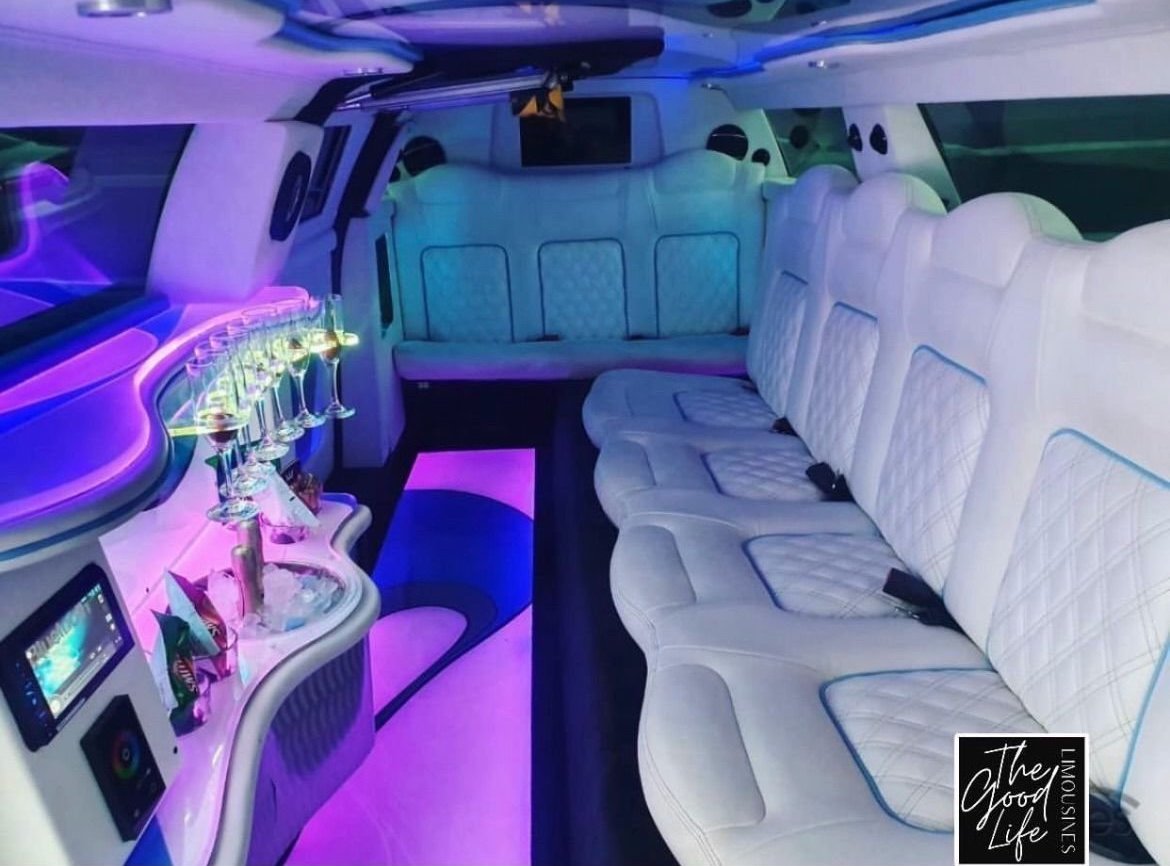 Chrysler Limo 300c - 10 Seater – Gold Coast Limousines